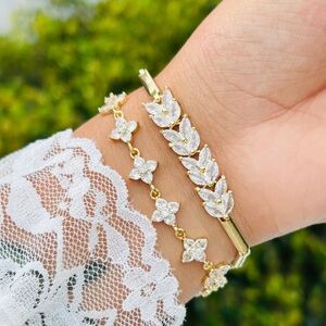 Elegant Silver Bracelet with Crystal Accents